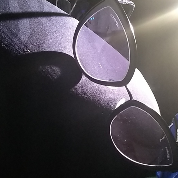 Designer Sunglasses Bundle - Picture 4 of 5